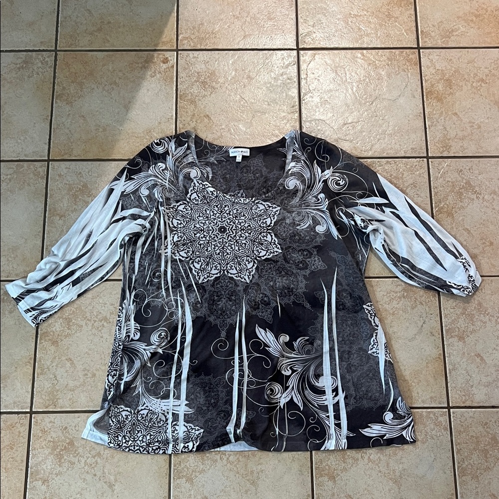 Fashion Bug Y2K 90s Style Black & White Patterned Scoop Neck Women's Top, Sz 1X